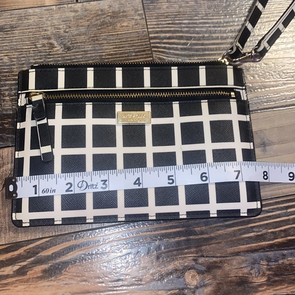 Kate Spade Shore Street  Tinie Wristlet - Picture 7 of 7
